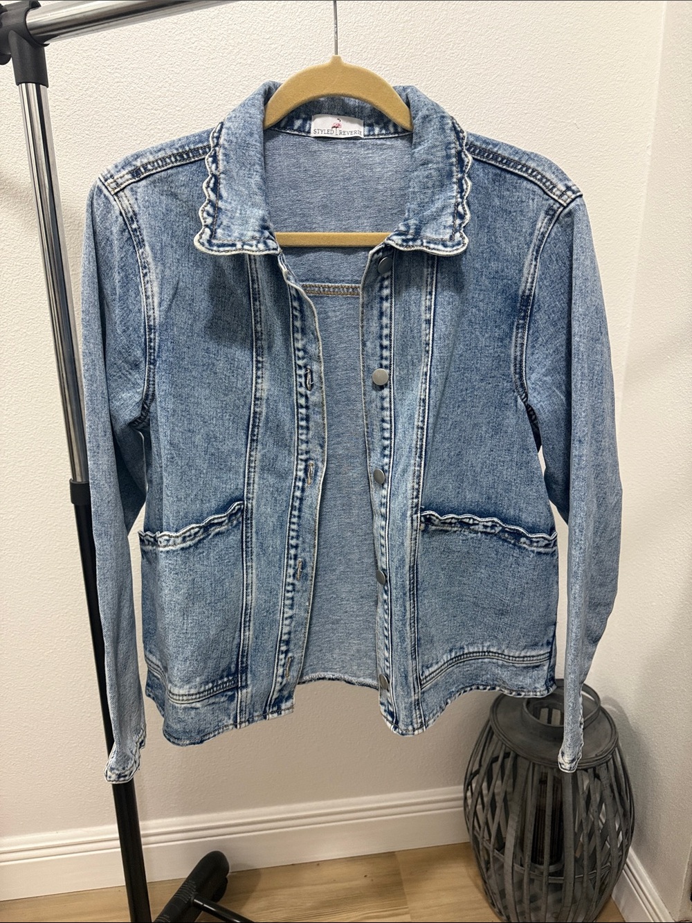 Classic Light Blue Denim Jacket - Unbranded